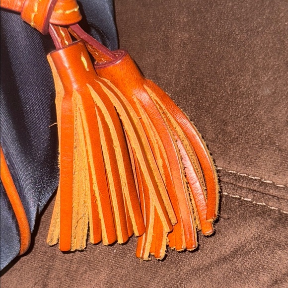 Dooney &Bourke Navy Blue Shoulder Bag pink inside brown leather strap & tassels - Picture 6 of 10